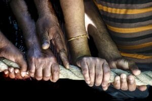 Significado de solidaridad: Origen, Tipos y por qué es clave 1.0 3 Significado de solidaridad
