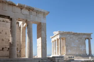 Importancia de la Acrópolis de Atenas: Símbolo de historia 1.0 3 Importancia de la Acrópolis de Atenas