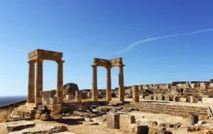 ¿Quién destruyó la Acrópolis de Atenas? Historia de sus devastaciones 1.0 5 Quién destruyó la Acrópolis de Atenas